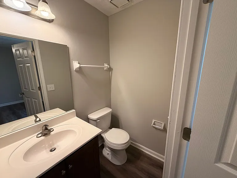 The Brownstone Apartments — Photo 15