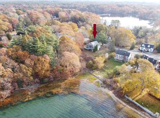 87 Puritan Rd, Bourne, MA 02532