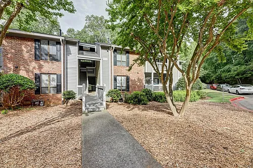 529 Warm Springs Cir Photo 1