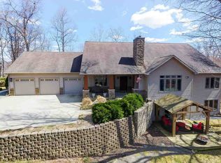 3101 Pineridge Dr, Adrian, MI 49221