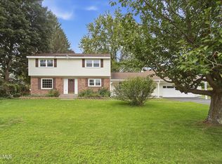 1015 Tomahawk Trail, Scotia, NY 12302