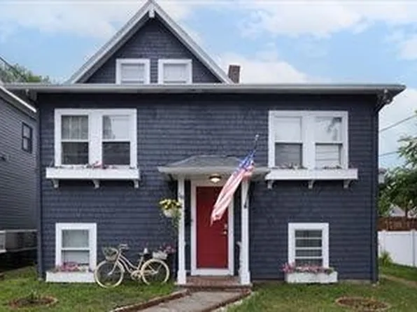 18 Sachem St #1, Quincy, MA 02170