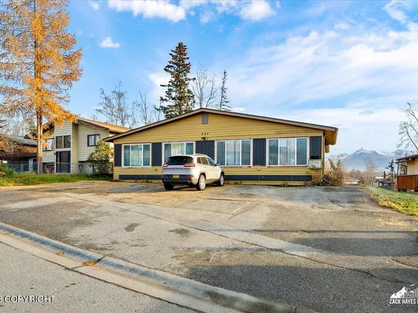 257 Fireoved Dr, Anchorage, AK 99508