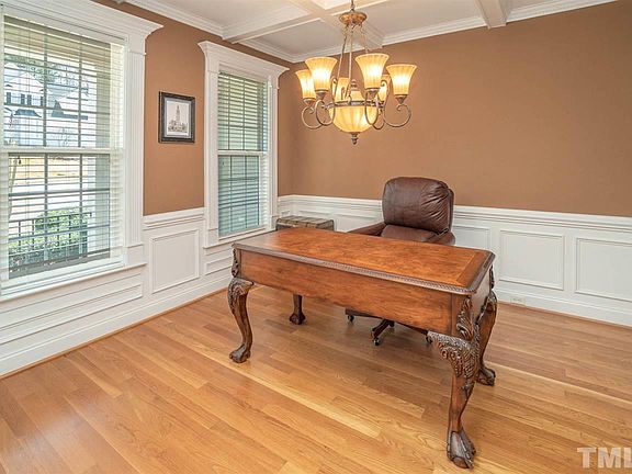 5th image of 75 Riverglade Dr