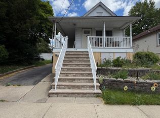 690 Carson Ave, Perth Amboy, NJ 08861