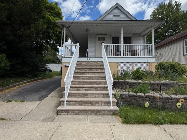 690 Carson Ave, Perth Amboy, NJ 08861