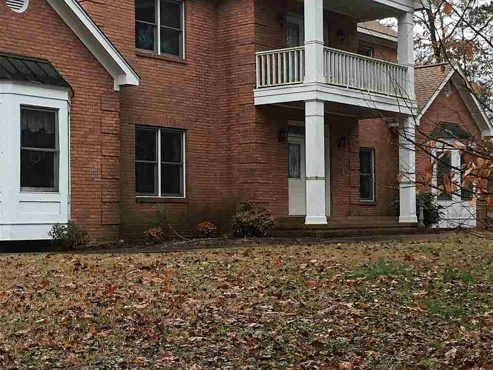 2nd image of 1910 Partridge Rd NW
