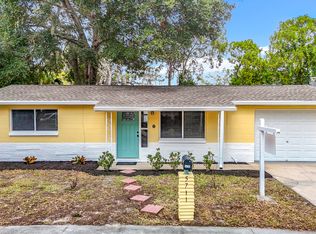 5711 Pine St, New Port Richey, FL 34652