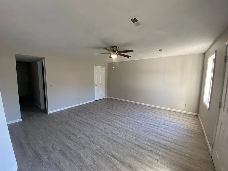 5315 Whisperwood Ct — Photo 4