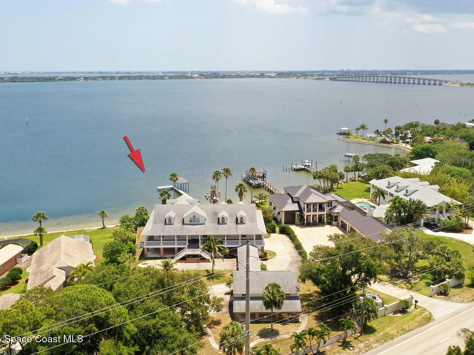 8 bed, 7.0 bath, 9674 sqft, $13,900 — Photo 1