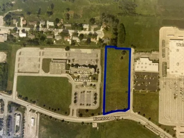 475 Riverstone Pkwy #7, Kankakee, IL 60901