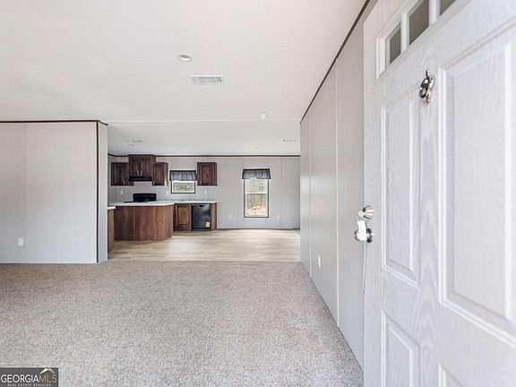 3rd image of 7676 Pea Ridge Rd