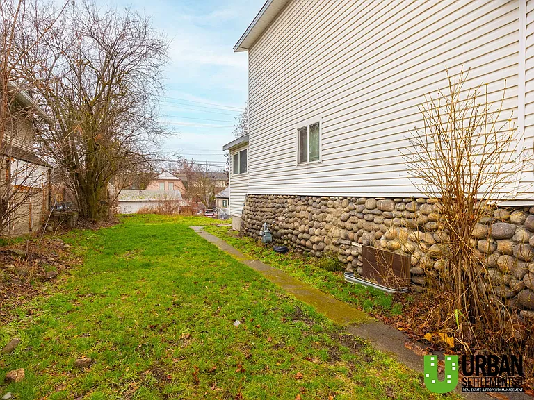 1511 W Gardner Ave — Photo 22