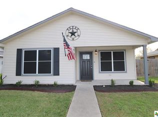 2703 Pleasant Green Dr, Victoria, TX 77901