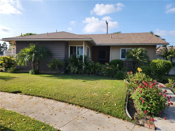 2565 W Roven St, Anaheim, CA 92804