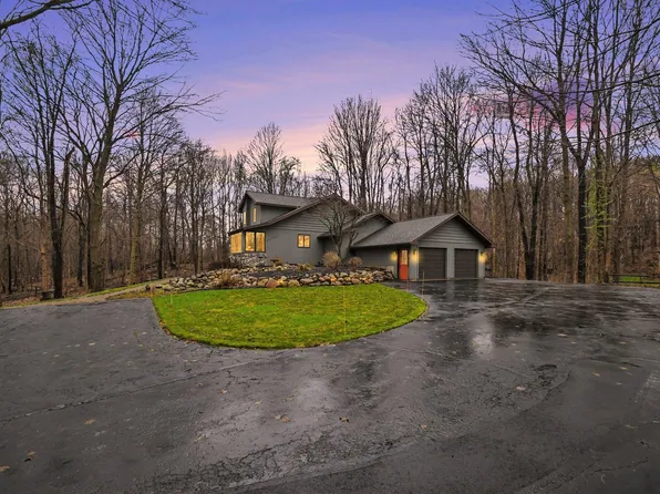 2913 Grange Rd, Berrien Springs, MI 49103