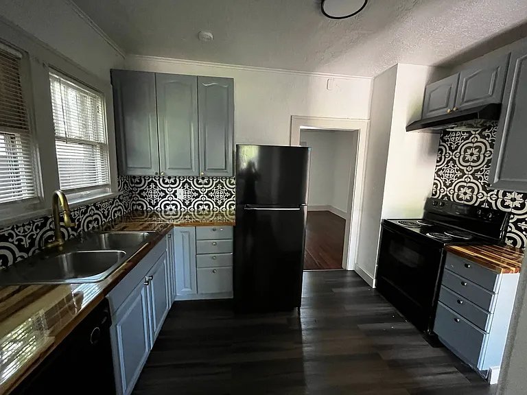 414 NW Arlington Ave — Photo 11