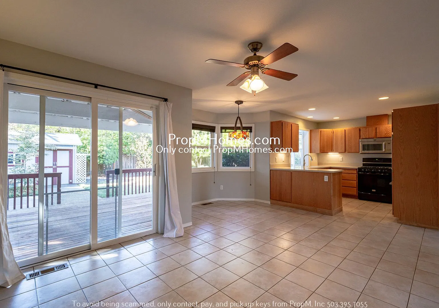 Three Bedroom Home in SE W/ Fantastic Backyard Setup! — Photo 4