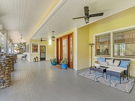 2nd image of 18101 Idylwild Rd