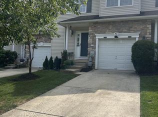 179 Hidden Dr, Blackwood, NJ 08012