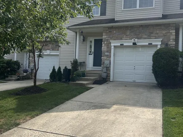 179 Hidden Dr, Blackwood, NJ 08012