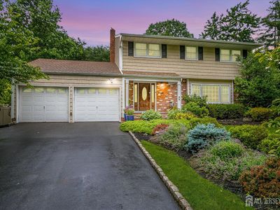 10 Dellview Dr, Edison, NJ, 08820