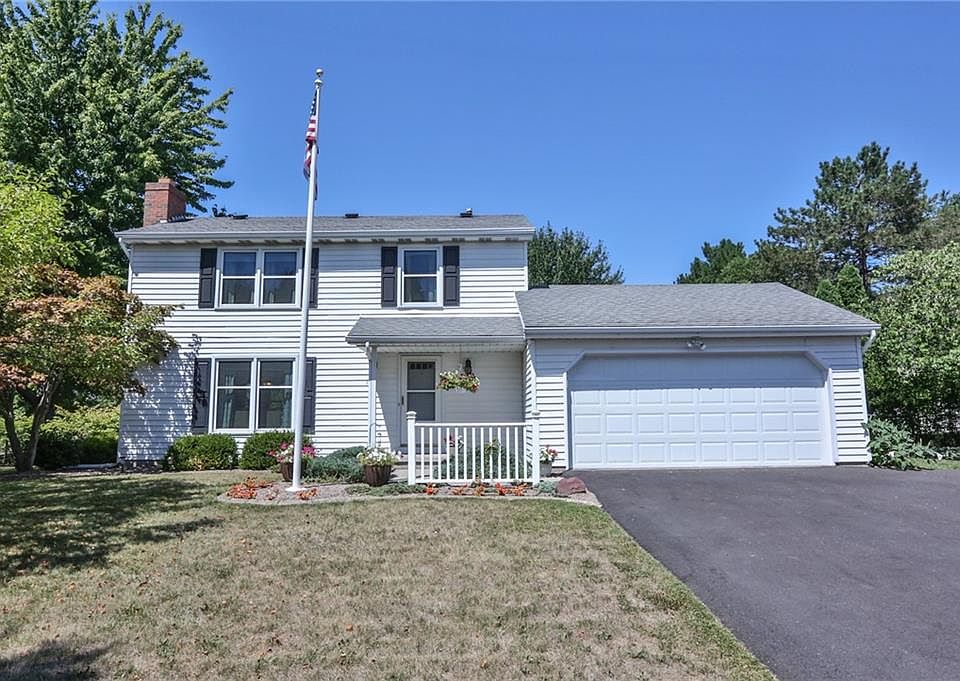 1st image of 16 Carter Dr
