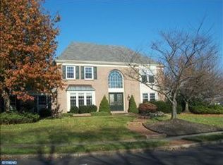 600 Long Acre Ln, Yardley, PA 19067