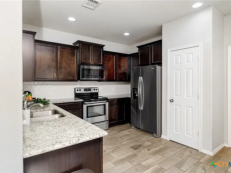 5634 Stonehaven Dr — Photo 25