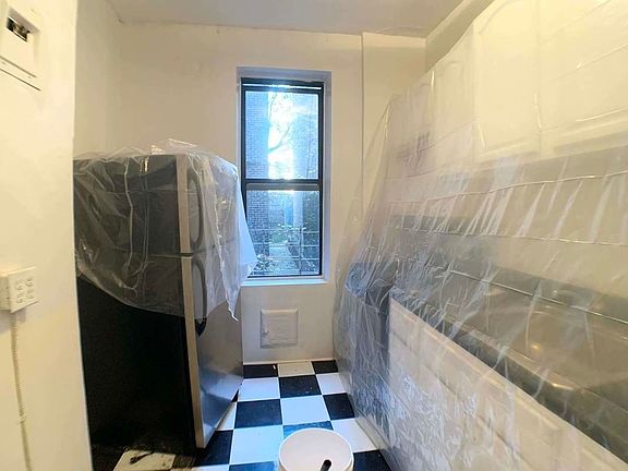 2nd image of 259 Parkside Ave #A1