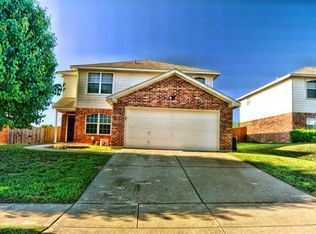 512 Freedom Way, Crowley, TX 76036