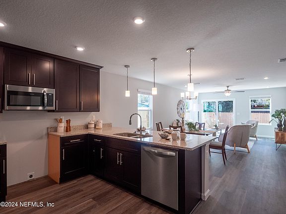 5th image of 4171 MATADOR Drive