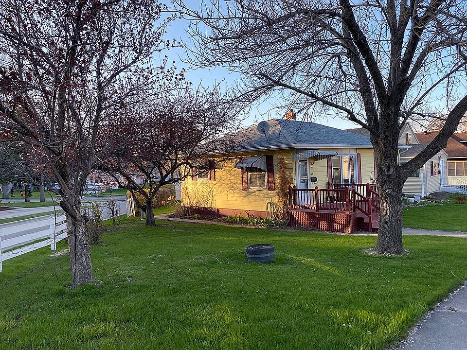 424 3rd Ave, Enderlin, ND 58027 Zillow