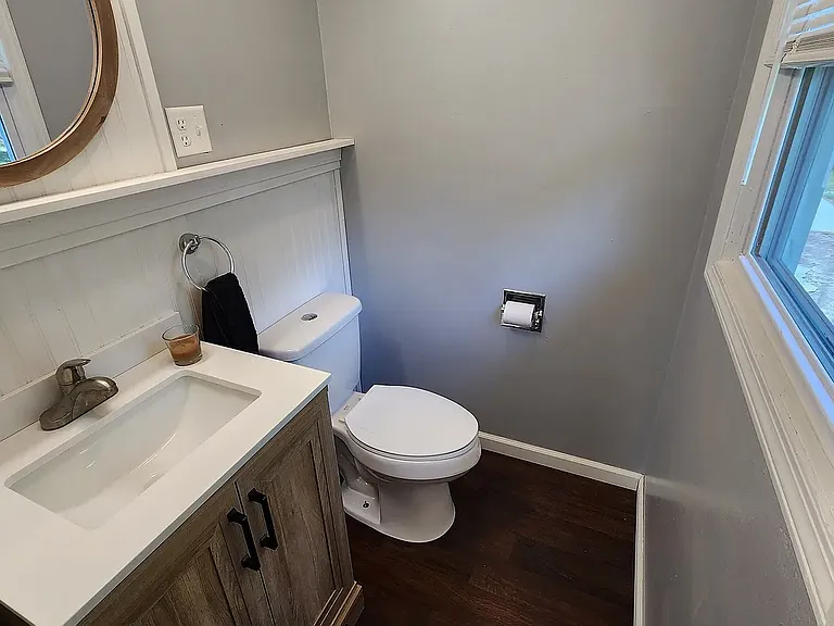301 Grove St — Photo 10