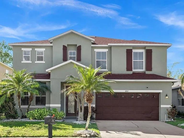 1412 Blackwater Pond Dr — Photo 1
