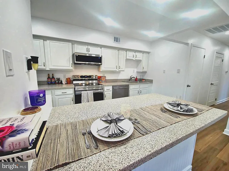 3815 Monte Vista Pl #98E — Photo 7