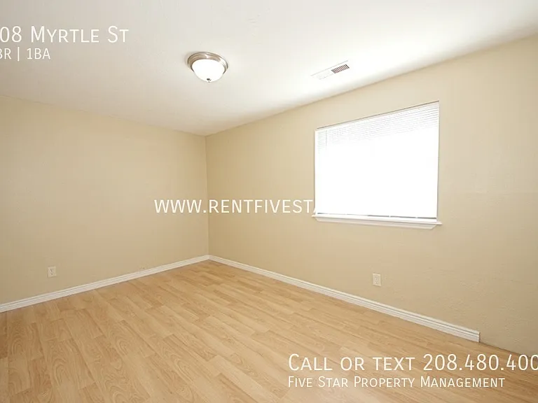 708 Myrtle St — Photo 5