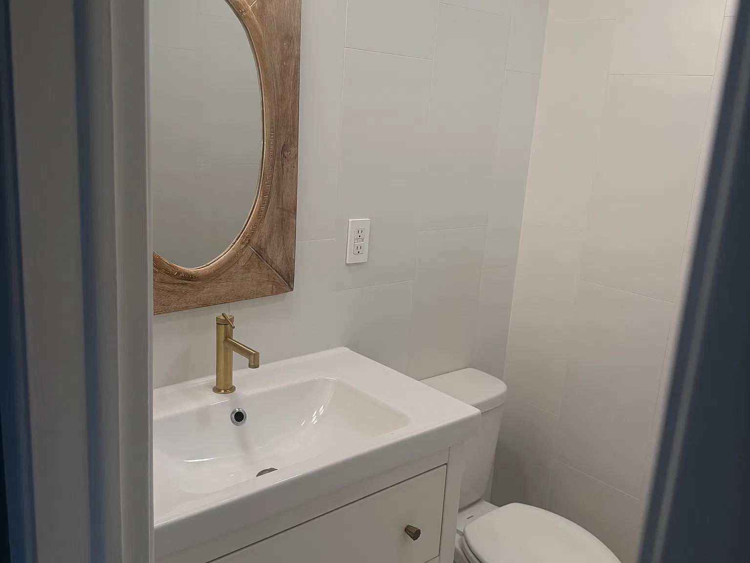 2 bed, 1.5 bath, 900 sqft, $2,100 — Photo 4