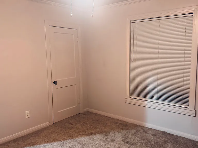 880 W Verdine St — Photo 20