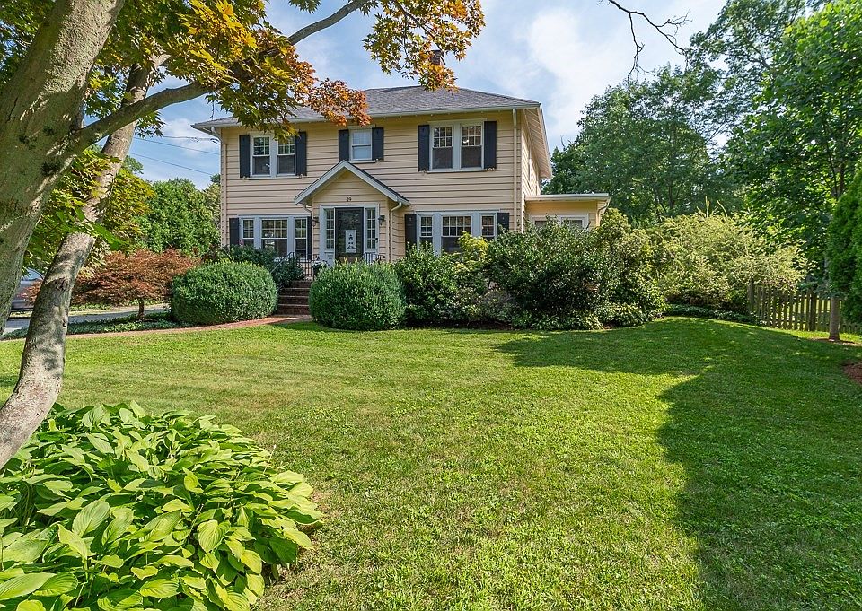 1st image of 19 Brimbal Ave