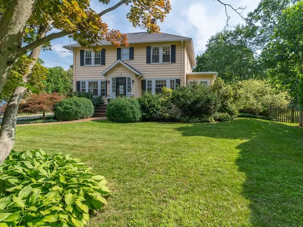19 Brimbal Ave, Beverly, MA 01915