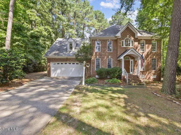 1023 N Wellonsburg Place, Apex, NC 27502