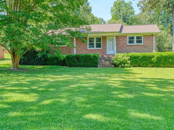 120 Mustang Drag Rd, Wellford, SC 29385