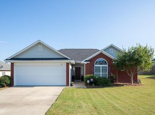 18 Hillside Ct, Phenix City, AL 36870