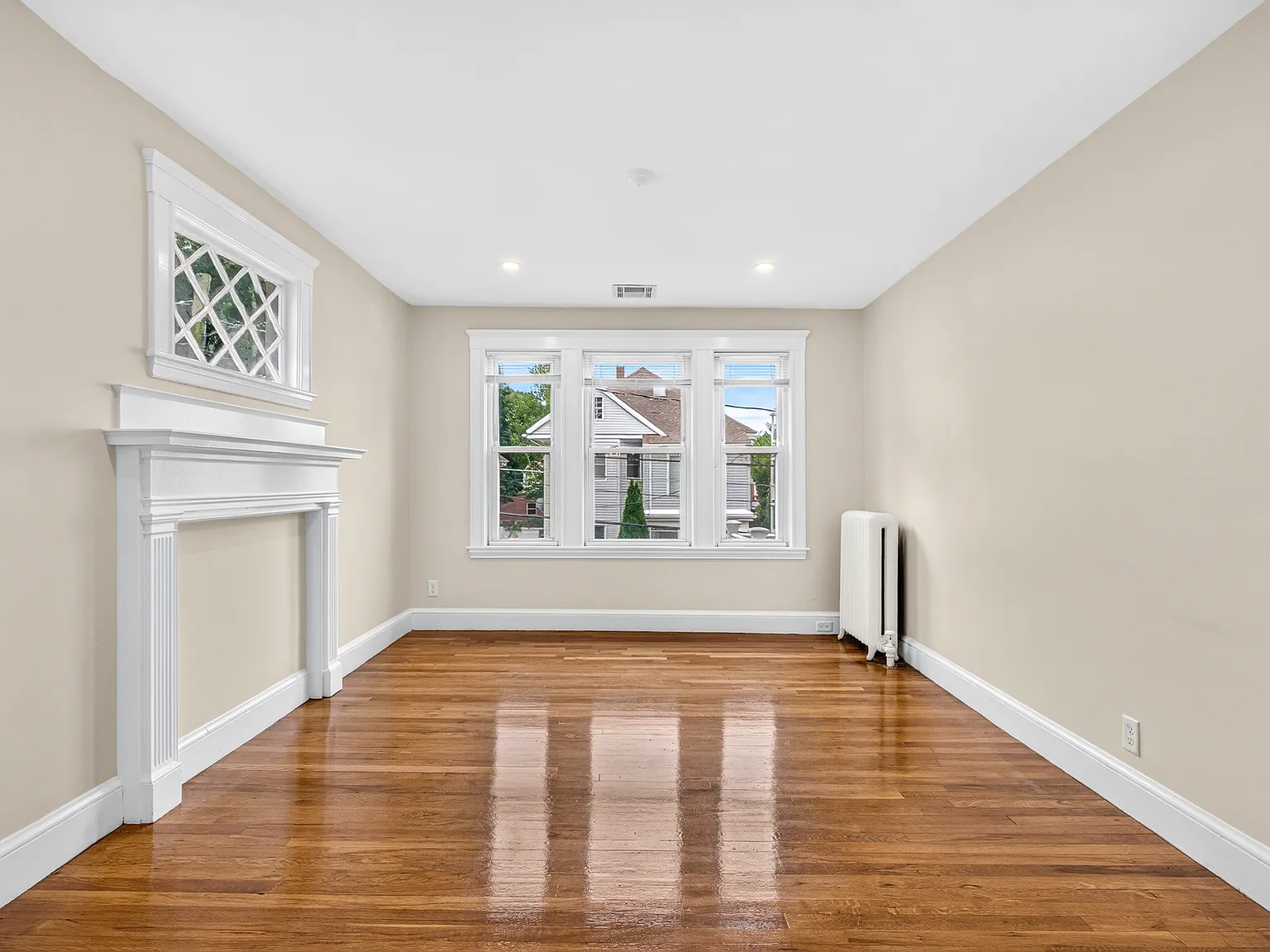 3 bed, 1132 sqft, $3,250 — Photo 3