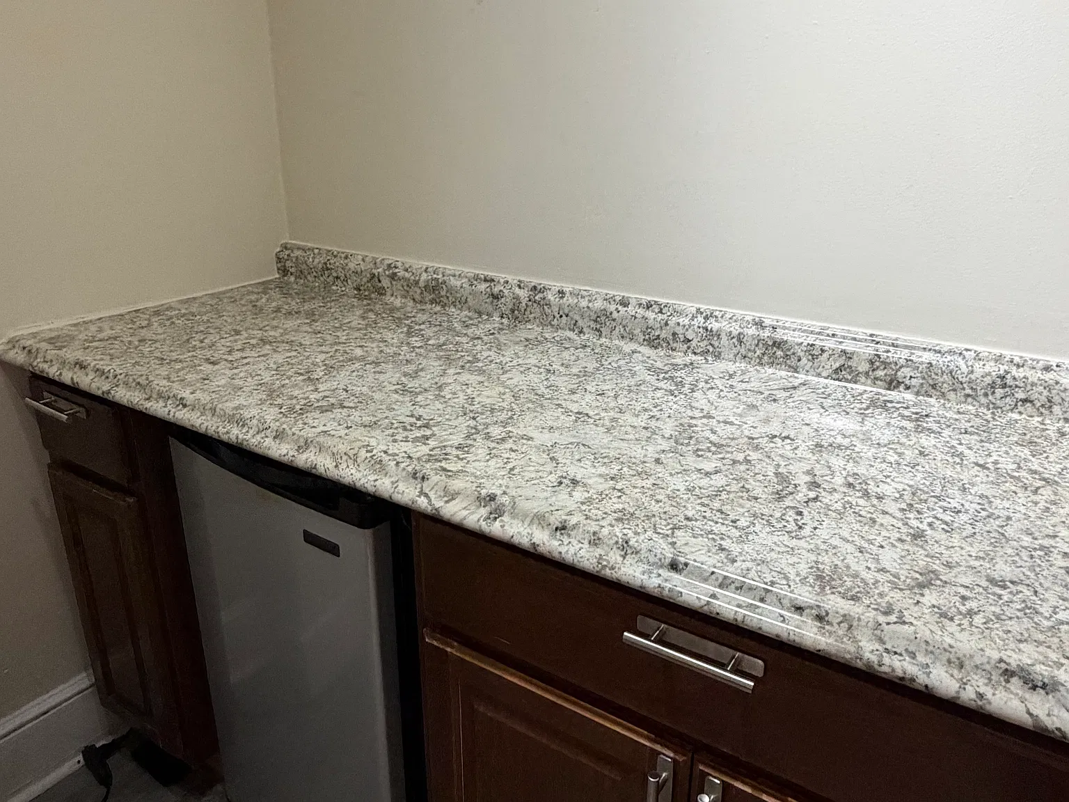 Studio, 500 sqft, $1,700 — Photo 3