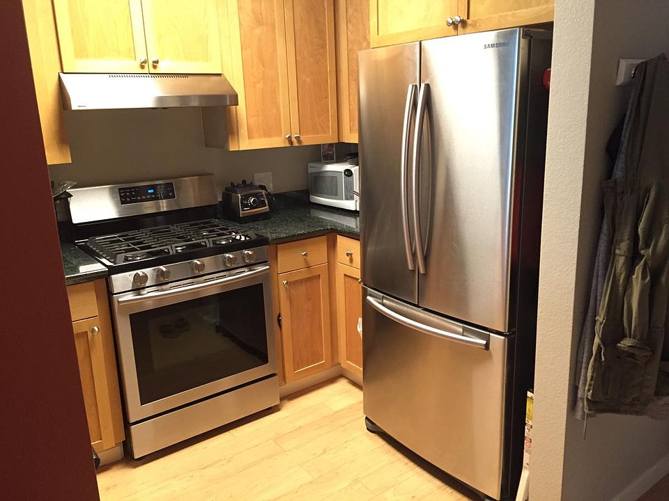 Kitchen with ss refrigerator