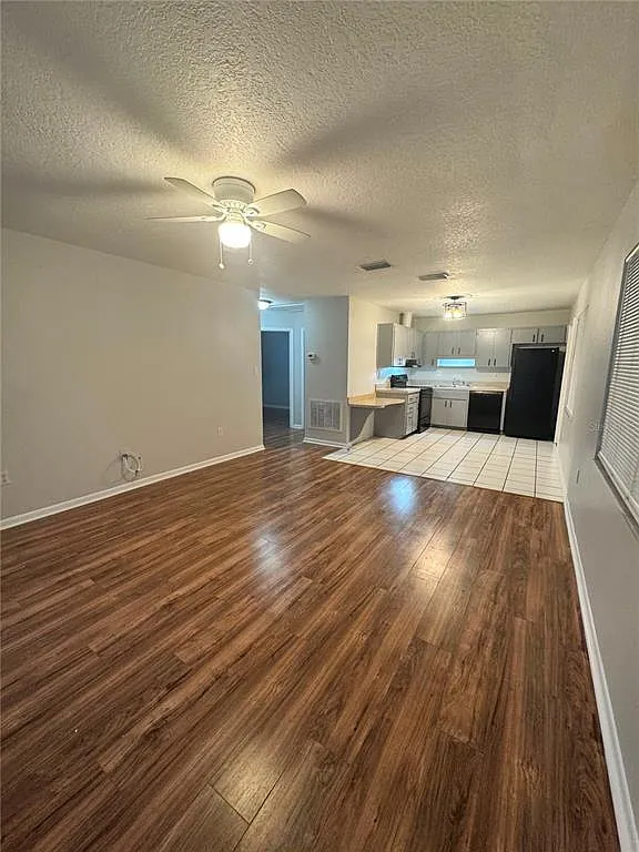 2 bed, 1.0 bath, 850 sqft, $1,750 — Photo 2