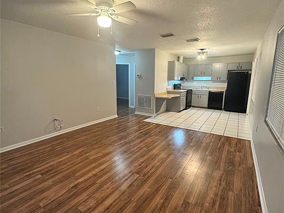 2nd image of 2896 Meadow Lake Ave