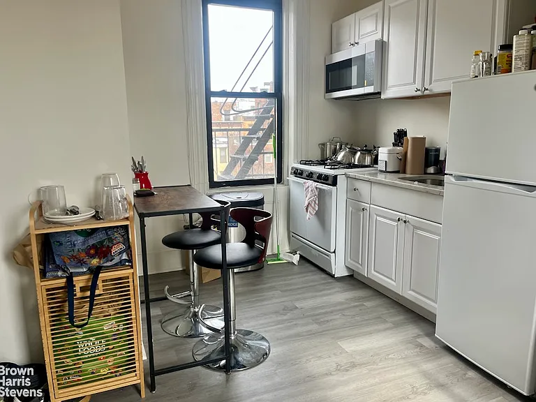 219 Park Ave #12 — Photo 11